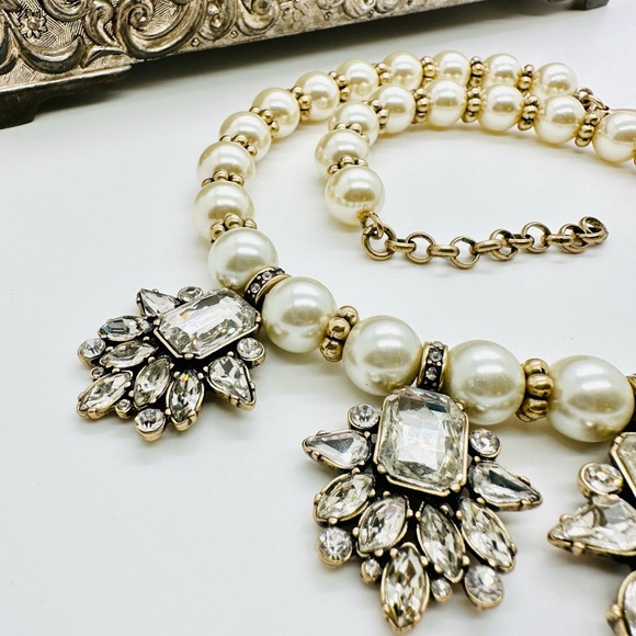 Vintage Banana Republic Rhinestone Statement Necklace - Picture 14 of 16